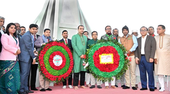 উৎসবমুখর পরিবেশে চট্টগ্রামে বিজয় দিবস উদযাপিত